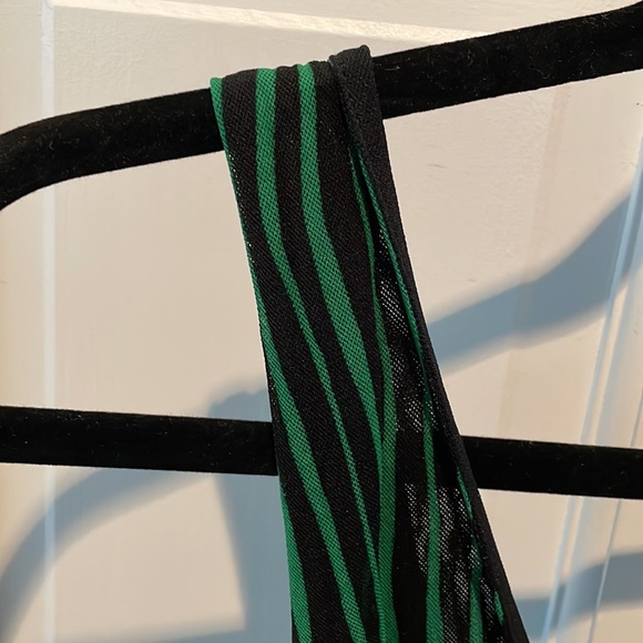 Kenneth Cole Reaction top - Picture 8 of 9